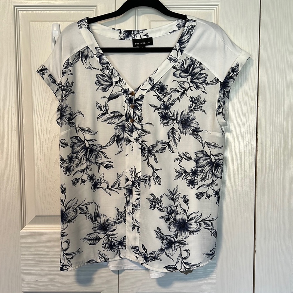 Fortune & Ivy Joanna Natural Button Mixed material top